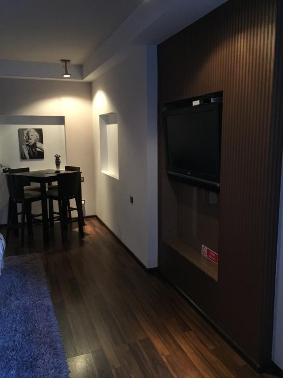 Apartament Tipton Appartement Jelenia Góra Buitenkant foto