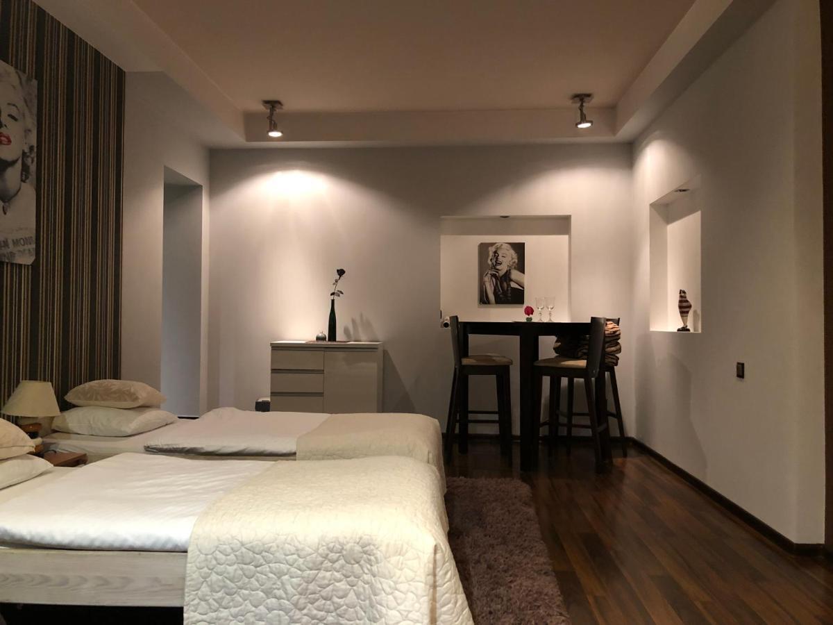 Apartament Tipton Appartement Jelenia Góra Buitenkant foto